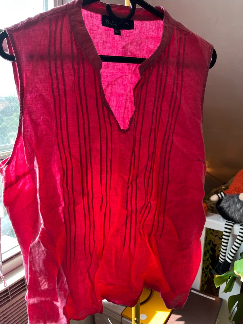 Jones New York Bright Pink Sleeveless V-Neck Linen-Blend Top